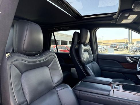 Used 2024 Lincoln Navigator Reserve AWD/4WD image 27