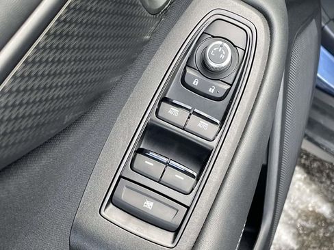 Used 2020 Subaru Outback Premium image 6