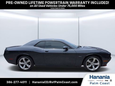 Used 2017 Dodge Challenger R/T RWD image 2