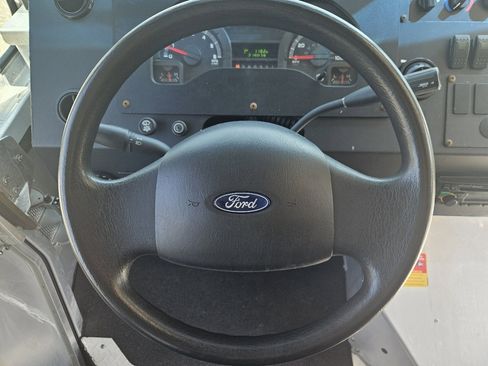 Used 2014 Ford E-350 and Econoline 350 Super Duty w/ A/C Prep Package image 27