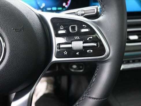Used 2022 Mercedes-Benz GLS 450 4MATIC image 17