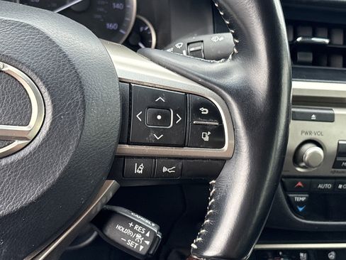 Used 2017 Lexus ES 300h w/ Luxury Package FWD image 25