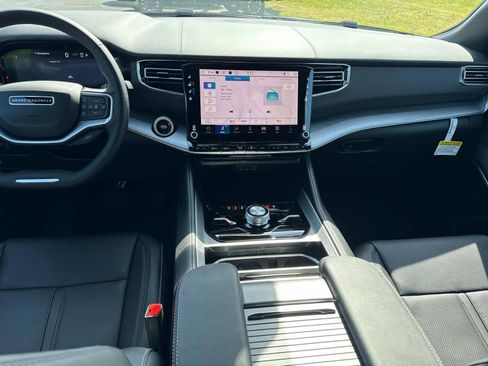New 2026 Jeep Grand Wagoneer Limited AWD/4WD image 25