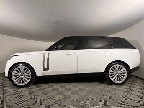 New 2026 Land Rover Range Rover Long Wheelbase SE AWD/4WD image 3