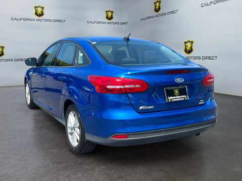Used 2018 Ford Focus SE image 3