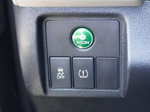 Used 2022 Honda HR-V LX image 15