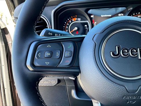 New 2026 Jeep Wrangler Unlimited Rubicon AWD/4WD image 26