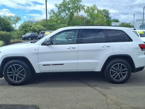 Certified 2019 Jeep Grand Cherokee Trailhawk AWD/4WD image 4