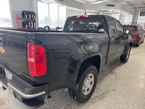 Used 2018 Chevrolet Colorado W/T image 3