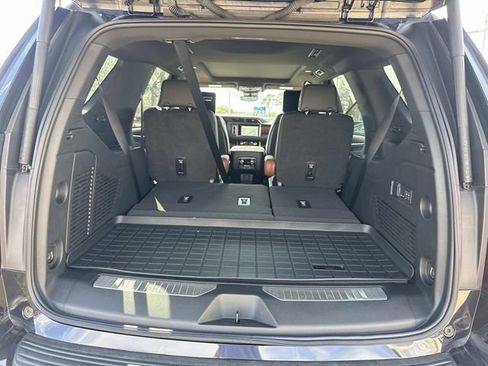 Used 2024 GMC Yukon Denali Ultimate image 14