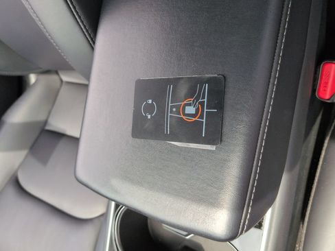 Used 2018 Tesla Model 3 Mid Range RWD image 32