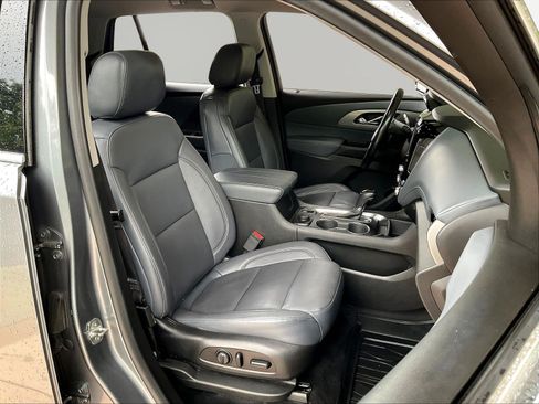 Used 2019 Chevrolet Traverse LT w/ LPO, Floor Liner Package FWD image 29