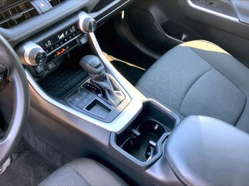 Used 2024 Toyota RAV4 XLE FWD image 16