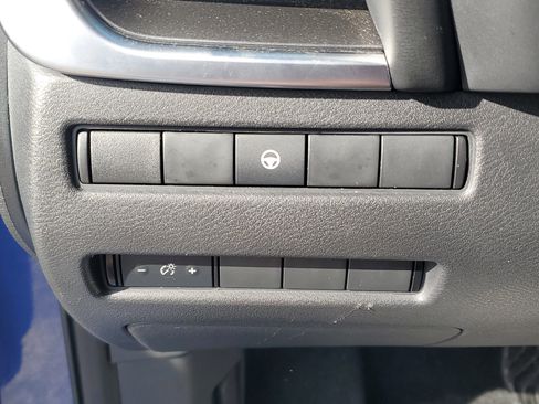 Certified 2021 Nissan Rogue SV image 27