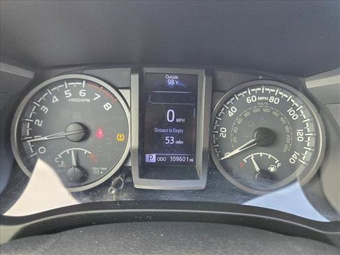 Used 2018 Toyota Tacoma TRD Off-Road RWD image 8