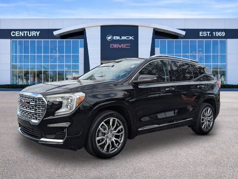 Used 2023 GMC Terrain Denali w/ Denali Premium Package image 7
