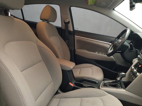 Used 2019 Hyundai Elantra Value Edition FWD image 21