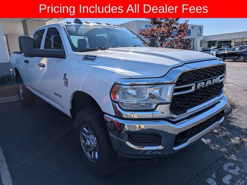 Used 2020 RAM 2500 Tradesman w/ Chrome Appearance Group AWD/4WD image 5