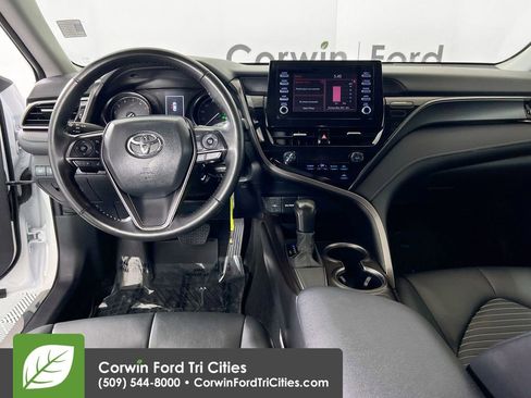 Used 2024 Toyota Camry SE FWD image 24