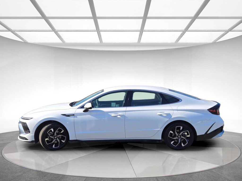 Used 2024 Hyundai Sonata SEL FWD image 6