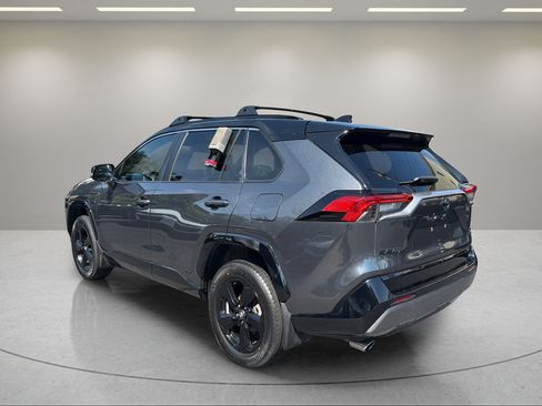 Used 2021 Toyota RAV4 XSE AWD/4WD image 8