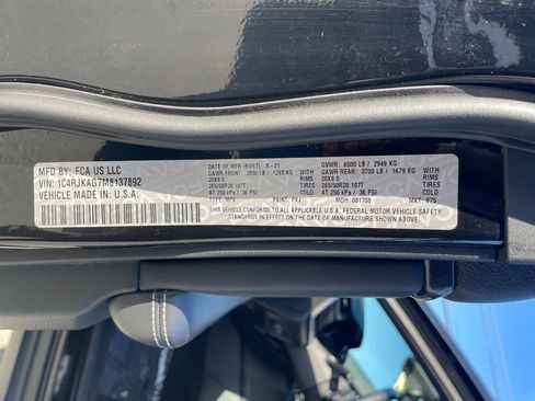 Used 2021 Jeep Grand Cherokee L Laredo image 38