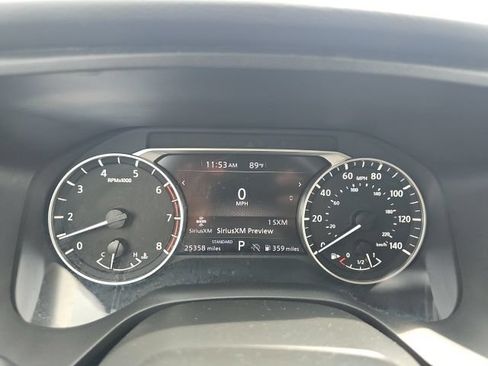 Used 2025 Nissan Rogue SV FWD image 27
