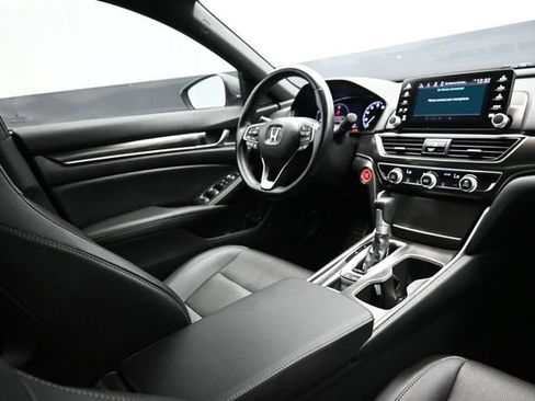 Used 2019 Honda Accord Sport image 17