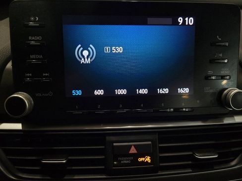 Used 2020 Honda Accord LX image 25