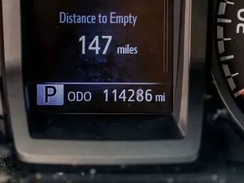 Used 2022 Toyota Tacoma SR image 18