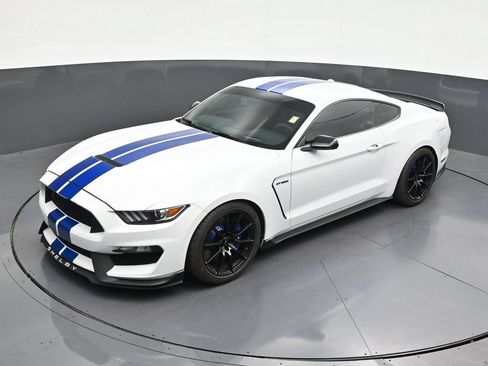 Used 2018 Ford Mustang Shelby GT350 w/ Electronics Package RWD image 18