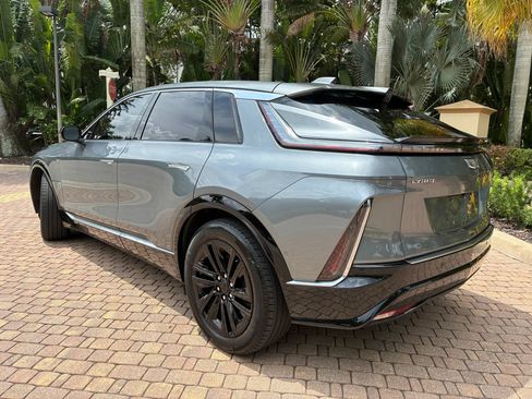 Used 2023 Cadillac Lyriq 2WD image 3