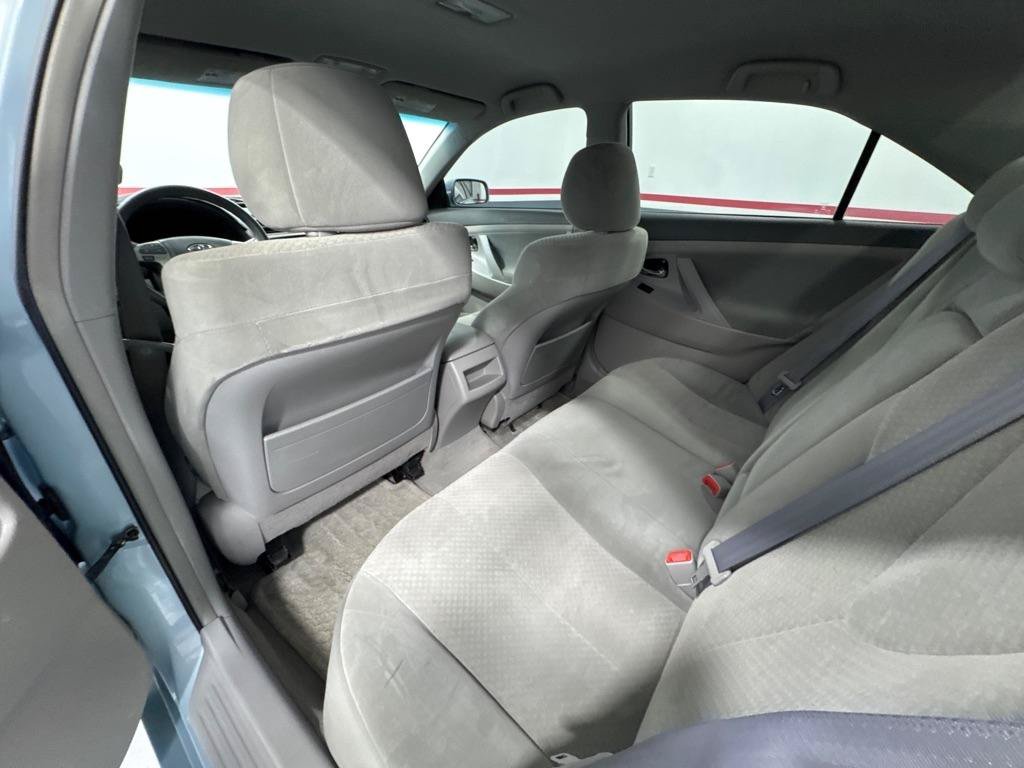 Used 2009 Toyota Camry LE FWD image 10