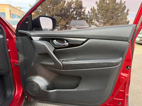 Used 2021 Nissan Rogue Sport SL w/ Premium Package image 27