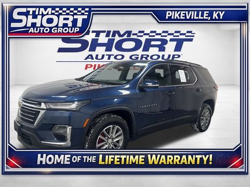 Used 2023 Chevrolet Traverse LT image 1