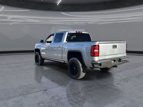 Used 2018 GMC Sierra 1500 SLE w/ SLE Value Package image 4