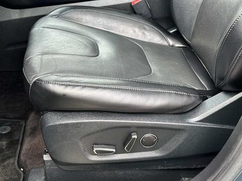 Used 2016 Ford Edge Titanium w/ Equipment Group 302A AWD/4WD image 16
