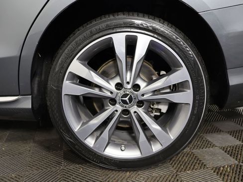 Used 2018 Mercedes-Benz C 300 4MATIC Sedan image 49