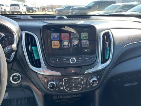 Used 2018 Chevrolet Equinox Premier image 15