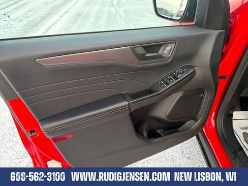 Used 2024 Ford Escape Active w/ Tech Pack #1 AWD/4WD image 12