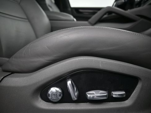 Certified 2020 Porsche Cayenne AWD/4WD image 15