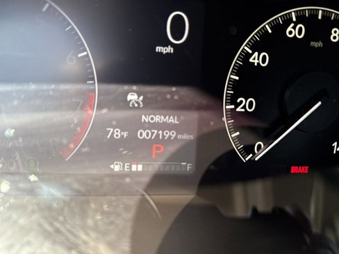 Used 2026 Honda HR-V LX image 20