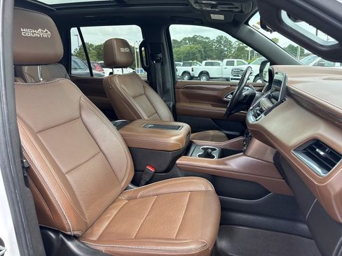 Used 2021 Chevrolet Tahoe High Country image 31