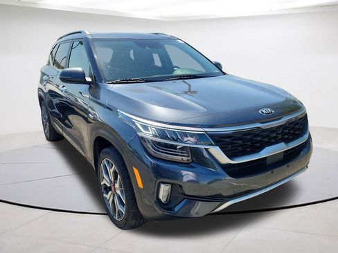 Certified 2021 Kia Seltos SX w/ SX Sunroof Package AWD/4WD image 1