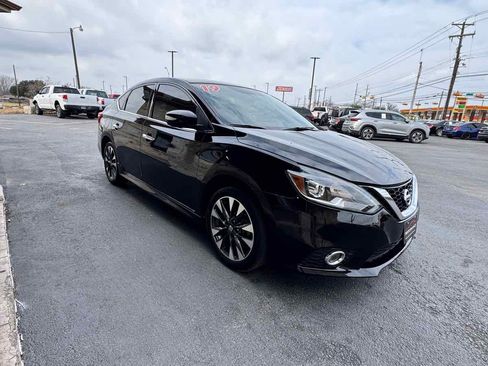 Used 2019 Nissan Sentra SR image 4