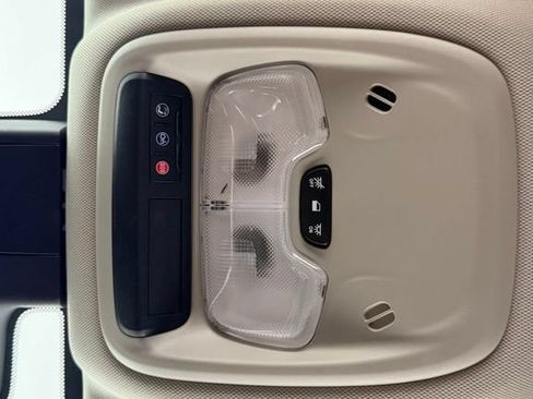 Used 2021 Buick Encore GX Select FWD image 23
