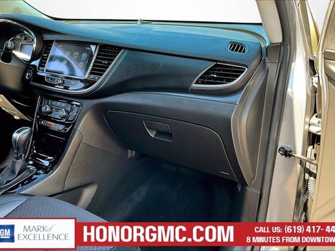 Used 2020 Buick Encore Preferred image 25