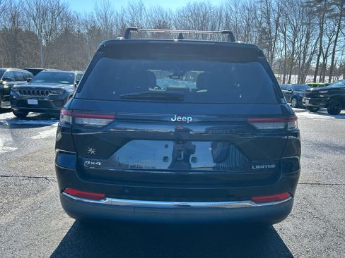Used 2023 Jeep Grand Cherokee Limited image 6
