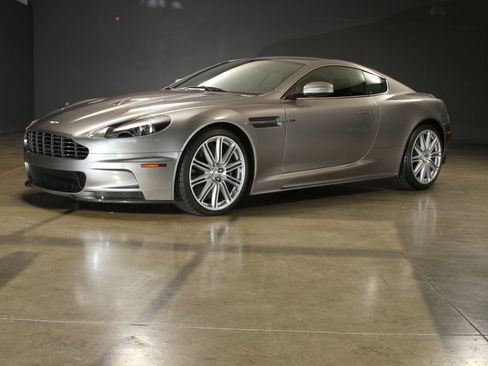 Used 2009 Aston Martin DBS Coupe RWD image 9