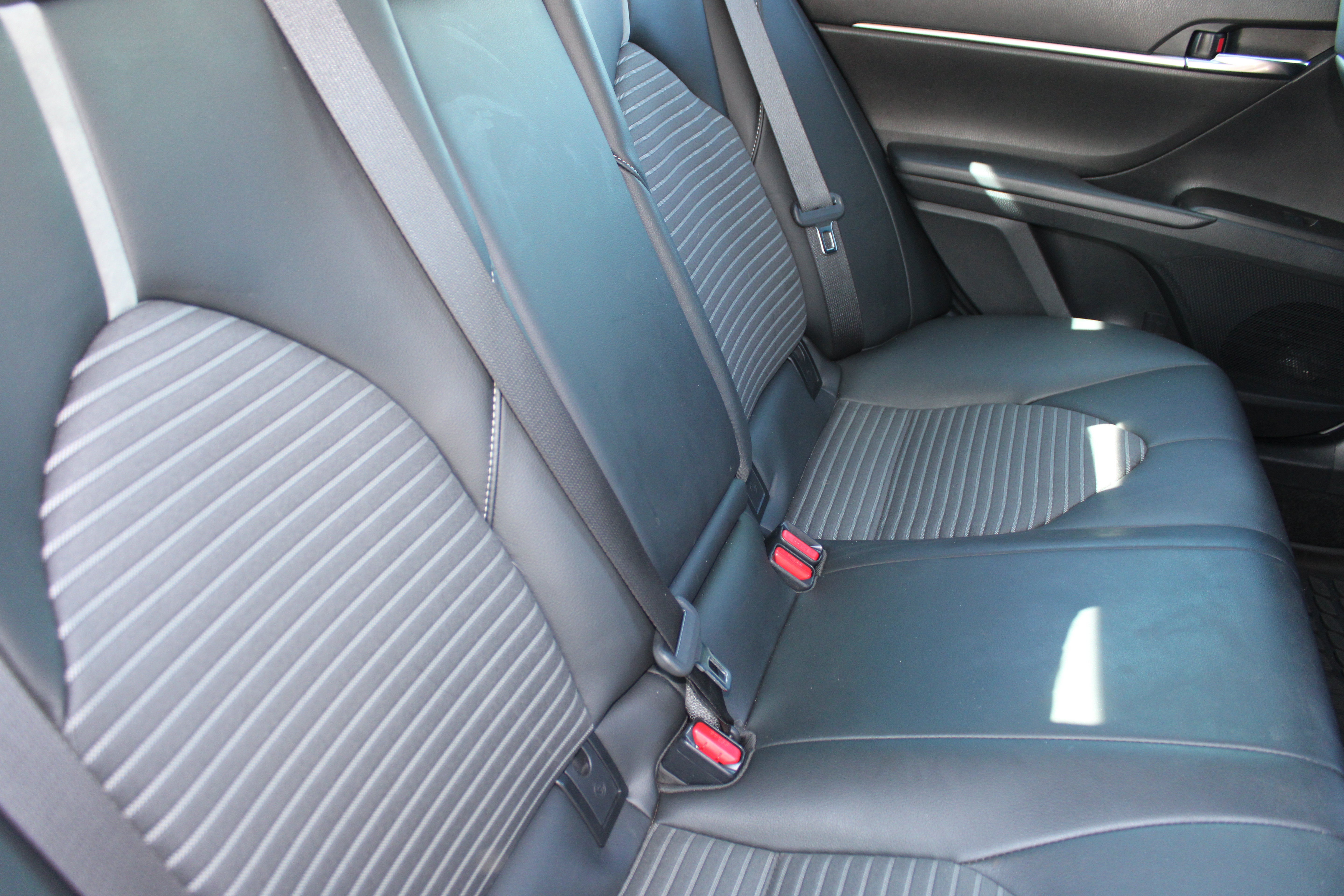 Used 2022 Toyota Camry SE w/ Audio Upgrade Package FWD image 15